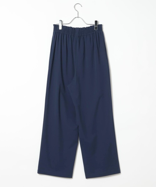 LEPSIM(レプシィム)の「ギャザーストレートパンツ 646557(その他パンツ・レディース・グレイッシュベージュ/ブラック/ネイビー・FREE)」の21枚目の写真
