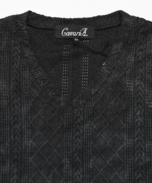 CavariA(キャバリア)の「『CavariA/キャバリア』汚し加工格子ケーブル半袖VネックTEE(Tシャツ/カットソー・メンズ・ネイビー/グレー/ブラック・XL/L/M)」の4枚目の写真