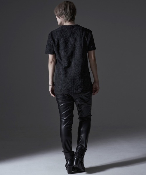 CavariA(キャバリア)の「『CavariA/キャバリア』汚し加工格子ケーブル半袖VネックTEE(Tシャツ/カットソー・メンズ・ネイビー/グレー/ブラック・XL/L/M)」の17枚目の写真