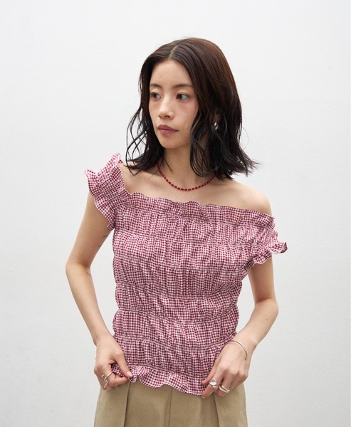 Lutim by u(ルチバイユー)の「シャーリング2wayキャミトップス(Tシャツ/カットソー・レディース・ブルー/レッド/ブラック/ホワイト・FREE)」の20枚目の写真