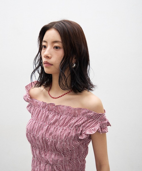 Lutim by u(ルチバイユー)の「シャーリング2wayキャミトップス(Tシャツ/カットソー・レディース・ブルー/レッド/ブラック/ホワイト・FREE)」の10枚目の写真