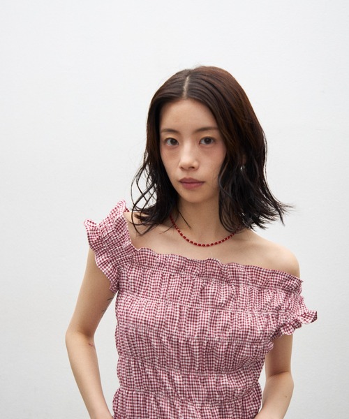 Lutim by u(ルチバイユー)の「シャーリング2wayキャミトップス(Tシャツ/カットソー・レディース・ブルー/レッド/ブラック/ホワイト・FREE)」の9枚目の写真