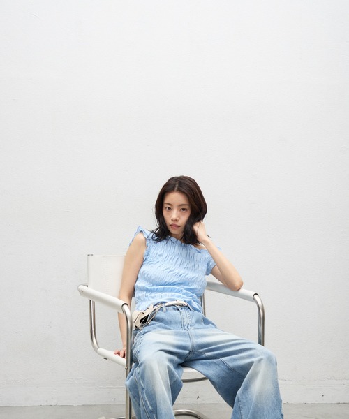 Lutim by u(ルチバイユー)の「シャーリング2wayキャミトップス(Tシャツ/カットソー・レディース・ブルー/レッド/ブラック/ホワイト・FREE)」の21枚目の写真