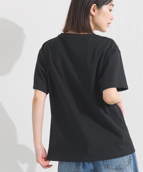 OMNES(オムネス)の「きれいめロゴプリント半袖Tシャツ(Tシャツ/カットソー・レディース・アイボリー/サックスブルー/ネイビー/ブラック・FREE)」の14枚目の写真