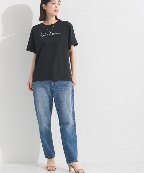 OMNES(オムネス)の「きれいめロゴプリント半袖Tシャツ(Tシャツ/カットソー・レディース・アイボリー/サックスブルー/ネイビー/ブラック・FREE)」の15枚目の写真