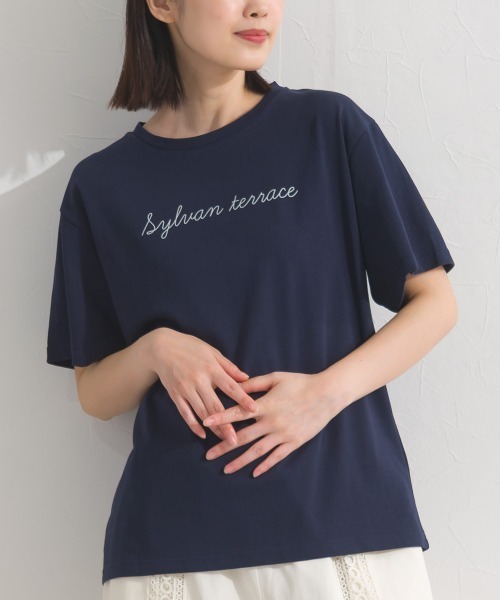 OMNES(オムネス)の「きれいめロゴプリント半袖Tシャツ(Tシャツ/カットソー・レディース・アイボリー/サックスブルー/ネイビー/ブラック・FREE)」の17枚目の写真