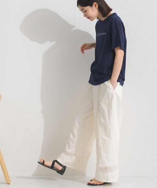OMNES(オムネス)の「きれいめロゴプリント半袖Tシャツ(Tシャツ/カットソー・レディース・アイボリー/サックスブルー/ネイビー/ブラック・FREE)」の18枚目の写真