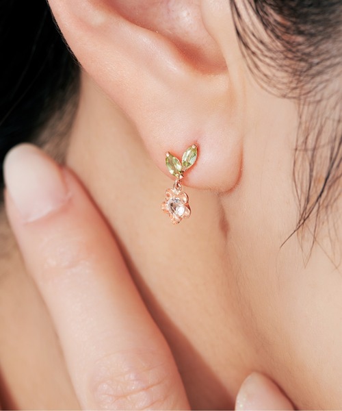 Jewel closet by L&Co.(ジュエルクローゼットバイエルアンドコー)の「K10 フラワー モチーフ ピアス(ピアス(両耳用)・レディース・ピンクゴールド/ホワイトゴールド・FREE)」の5枚目の写真