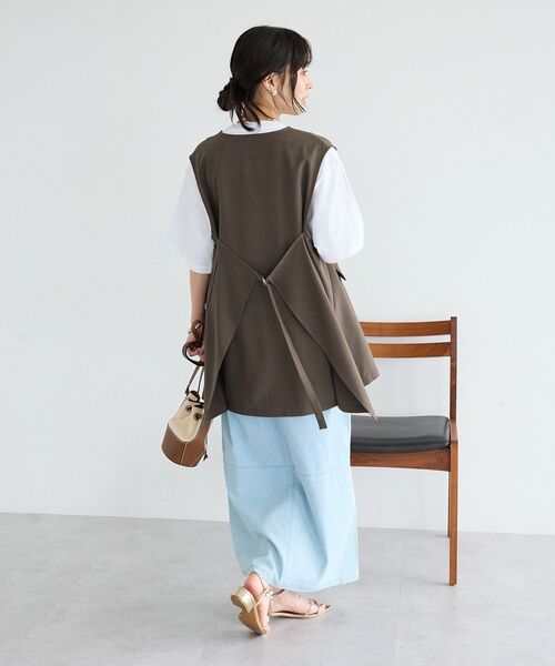 CRAFT STANDARD BOUTIQUE(クラフトスタンダードブティック)の「【ウォッシャブル】バックデザインジレ(ベスト・レディース・ダークカーキ/ベージュ・FREE)」の16枚目の写真