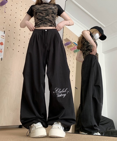 FAVORITO（ファヴォリート）の「ワイドレッグ（その他パンツ・レディース・ライトブルー/ホワイト/ブラック・L/M/S）」の4枚目の写真