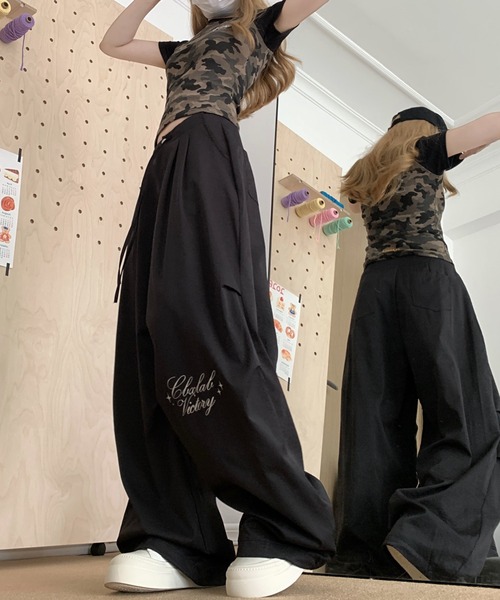 FAVORITO（ファヴォリート）の「ワイドレッグ（その他パンツ・レディース・ライトブルー/ホワイト/ブラック・L/M/S）」の11枚目の写真