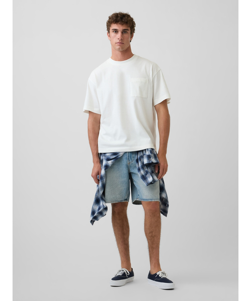 GAP（ギャップ）の「オーバーサイズ クロップド ポケットTシャツ（Tシャツ/カットソー・メンズ・ベージュ/グリーン/ブラック/オフホワイト・XS/M/XL/S/L）」の8枚目の写真