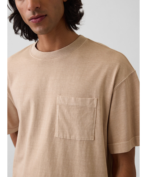 GAP（ギャップ）の「オーバーサイズ クロップド ポケットTシャツ（Tシャツ/カットソー・メンズ・ベージュ/グリーン/ブラック/オフホワイト・XS/M/XL/S/L）」の14枚目の写真