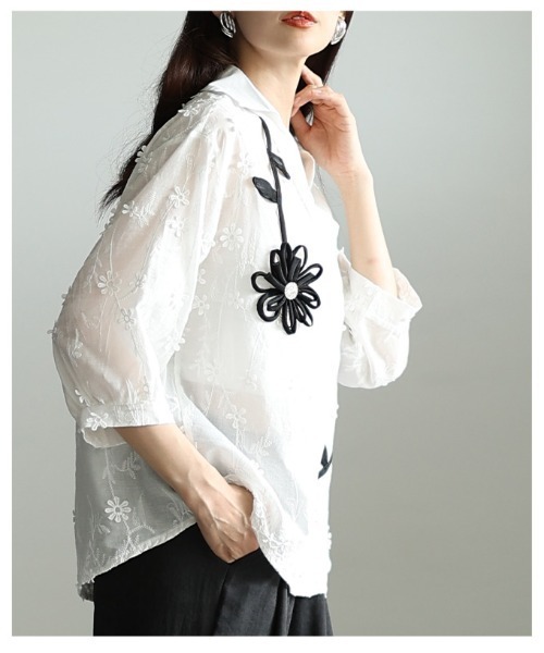 Sawa a la mode（サワアラモード）の「立体モチーフ花柄刺繍パフスリーブブラウス（シャツ/ブラウス・レディース・ホワイト・FREE）」の20枚目の写真