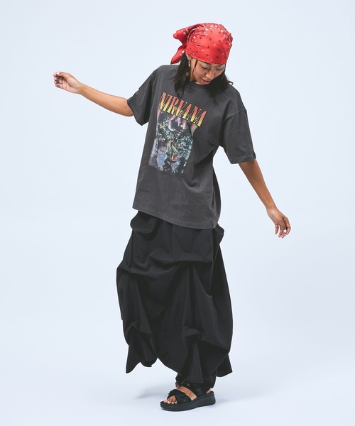 niko and...(ニコアンド)の「【NIRVANA / ニルヴァーナ】アソートTシャツ(Tシャツ/カットソー・レディース・チャコール/ブラウン・FREE)」の10枚目の写真