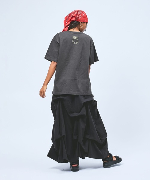 niko and...(ニコアンド)の「【NIRVANA / ニルヴァーナ】アソートTシャツ(Tシャツ/カットソー・レディース・チャコール/ブラウン・FREE)」の12枚目の写真
