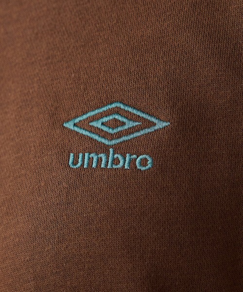 UMBRO(アンブロ)の「【UMBRO/アンブロ】限定 ライン使い刺しゅう裏毛トップス(スウェット・レディース・杢グレー/ネイビー/ブラウン・M/L/LL)」の16枚目の写真
