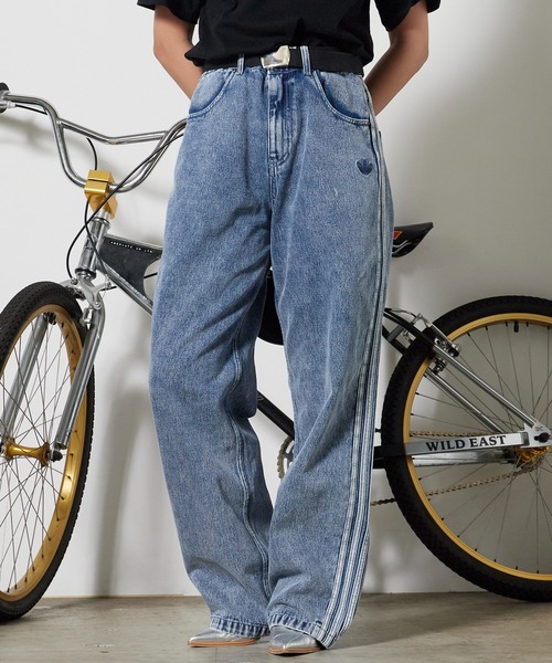 adidas(アディダス)の「adidas/アディダス SST DENIM JEANS STRAIGHT LEG デニム ジーンズ ストレートレッグ デニムパンツ ワイドパンツ ストレートシルエット サイドライン メンズ レディース 2026年 夏 夏服(デニムパンツ・メンズ・ブルー・30inch/32inch/34inch/36inch)」の13枚目の写真