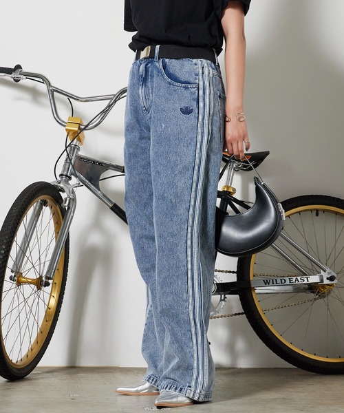 adidas(アディダス)の「adidas/アディダス SST DENIM JEANS STRAIGHT LEG デニム ジーンズ ストレートレッグ デニムパンツ ワイドパンツ ストレートシルエット サイドライン メンズ レディース 2026年 夏 夏服(デニムパンツ・メンズ・ブルー・30inch/32inch/34inch/36inch)」の15枚目の写真