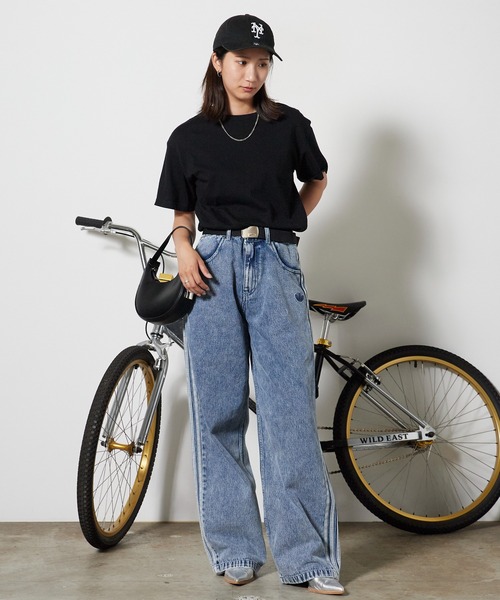 adidas(アディダス)の「adidas/アディダス SST DENIM JEANS STRAIGHT LEG デニム ジーンズ ストレートレッグ デニムパンツ ワイドパンツ ストレートシルエット サイドライン メンズ レディース 2026年 夏 夏服(デニムパンツ・メンズ・ブルー・30inch/32inch/34inch/36inch)」の18枚目の写真