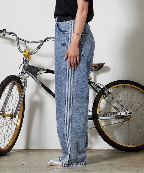 adidas(アディダス)の「adidas/アディダス SST DENIM JEANS STRAIGHT LEG デニム ジーンズ ストレートレッグ デニムパンツ ワイドパンツ ストレートシルエット サイドライン メンズ レディース 2026年 夏 夏服(デニムパンツ・メンズ・ブルー・30inch/32inch/34inch/36inch)」の20枚目の写真