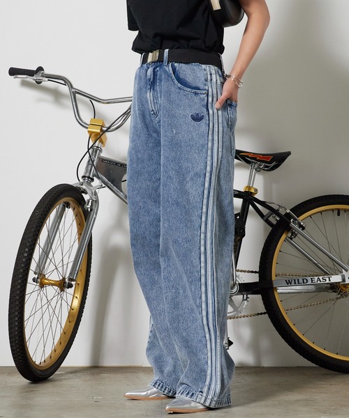 adidas(アディダス)の「adidas/アディダス SST DENIM JEANS STRAIGHT LEG デニム ジーンズ ストレートレッグ デニムパンツ ワイドパンツ ストレートシルエット サイドライン メンズ レディース 2026年 夏 夏服(デニムパンツ・メンズ・ブルー・30inch/32inch/34inch/36inch)」の11枚目の写真