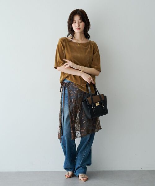 YECCA VECCA(イェッカヴェッカ)の「5分袖ベロアトップス(Tシャツ/カットソー・レディース・ブラウン/ブラック/キャメル・FREE)」の9枚目の写真