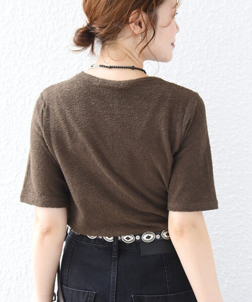 SHIPS(シップス)の「ランダム パイル コンパクト TEE(Tシャツ/カットソー・レディース・カーキ/ライトブルー/ブラック・ONE SIZE)」の19枚目の写真