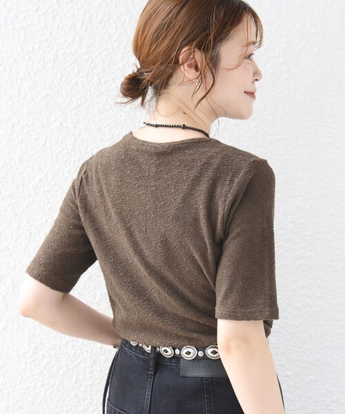 SHIPS(シップス)の「ランダム パイル コンパクト TEE(Tシャツ/カットソー・レディース・カーキ/ライトブルー/ブラック・ONE SIZE)」の20枚目の写真