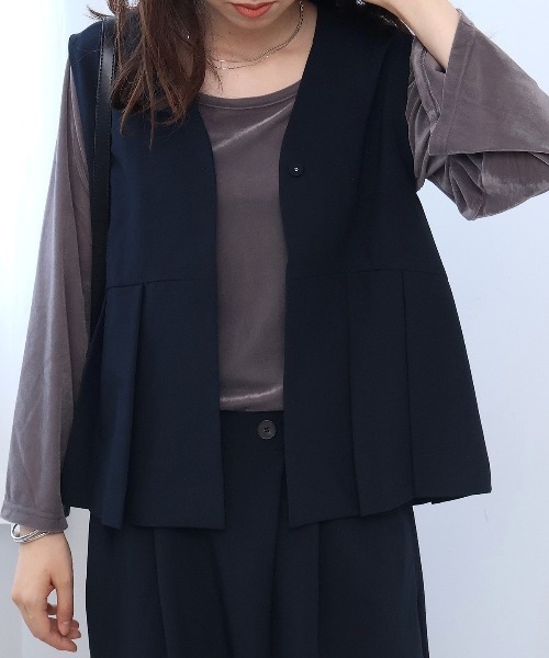 leswel(レスウェル)の「【M/L】プリーツタックベスト(ベスト・レディース・グレー/ダークブラウン/ネイビー・M/L)」の1枚目の写真