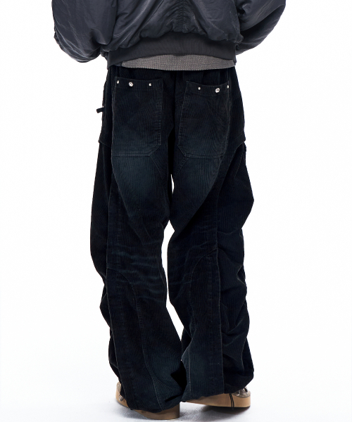 RSSC（アールエスエスシー）の「INCISION WASHED CORDUROY PANTS - BLACK（その他パンツ・レディース・その他・1/2）」の3枚目の写真