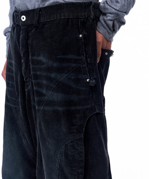 RSSC（アールエスエスシー）の「INCISION WASHED CORDUROY PANTS - BLACK（その他パンツ・レディース・その他・1/2）」の8枚目の写真