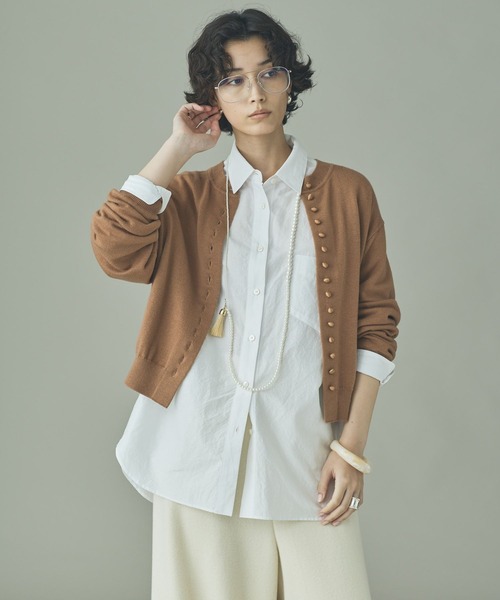 Curensology(カレンソロジー)の「Curensology(カレンソロジー)/クルミボタンニットカーディガン(カーディガン/ボレロ・レディース・ベージュ/レッド/ブラック・FREE)」の10枚目の写真