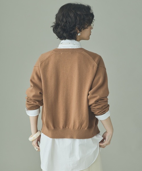 Curensology(カレンソロジー)の「Curensology(カレンソロジー)/クルミボタンニットカーディガン(カーディガン/ボレロ・レディース・ベージュ/レッド/ブラック・FREE)」の12枚目の写真
