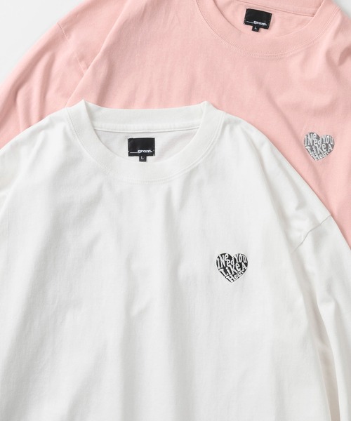SlashDate(スラッシュデイト)の「【85】別注 ワンポイント ハートロゴ刺繍 クルーネック ロングスリーブTシャツ/ロンT/長袖Tシャツ/ドローコード/ユニセックス/レディース/メンズ【Sサイズ~Lサイズ】(Tシャツ/カットソー・メンズ・ホワイト/ホワイト系/ホワイト系1/ホワイト系2/ブラック/ブラック系/ブラック系1/ブラック系2/ピンク/ピンク系・M/L/S)」の4枚目の写真