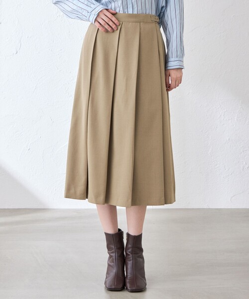 MACKINTOSH LONDON（マッキントッシュ ロンドン）の「【婦人画報10月号掲載】ブライトハンマーサテンスカート（スカート・レディース・ブラウン系その他/ネイビー・36/38）」の2枚目の写真