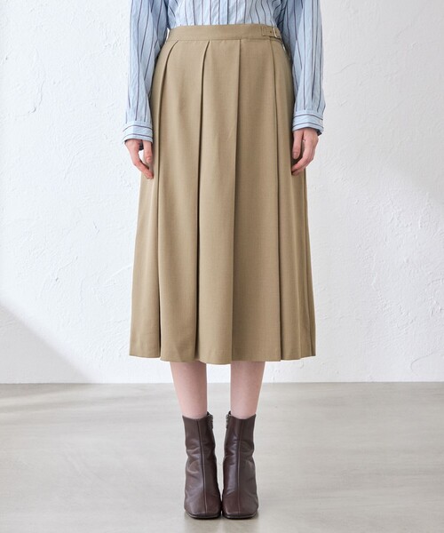 MACKINTOSH LONDON（マッキントッシュ ロンドン）の「【婦人画報10月号掲載】ブライトハンマーサテンスカート（スカート・レディース・ブラウン系その他/ネイビー・36/38）」の8枚目の写真