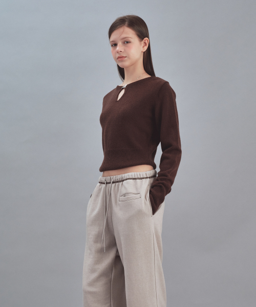 Rest&Recreation(レストアンドレクリエーション)の「LOGO CLIP KNIT TOP - BROWN(ニット/セーター・レディース・その他・ONE)」の4枚目の写真