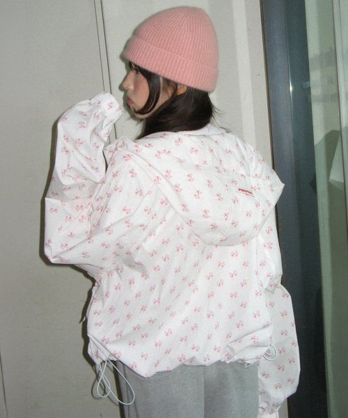 RONRON（ロンロン）の「DOUBLE RIBBON PATTERN WINDBREAKER WHITE（その他アウター・レディース・その他・FREE）」の2枚目の写真