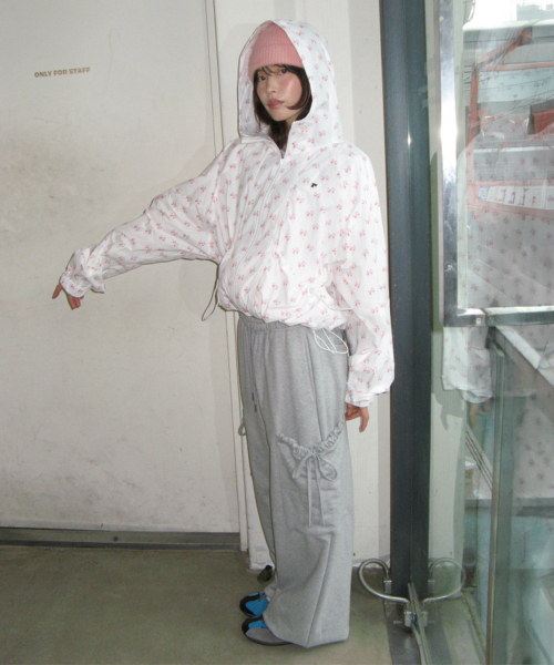 RONRON（ロンロン）の「DOUBLE RIBBON PATTERN WINDBREAKER WHITE（その他アウター・レディース・その他・FREE）」の4枚目の写真