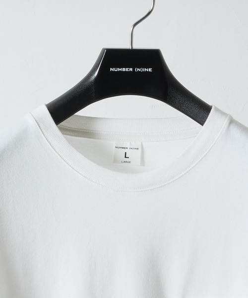 NUMBER (N)INE(ナンバーナイン)の「BASIC HEM PRINTED POCKET L/S T-SHIRT / ベーシック ワンポイント ロゴプリント ポケット ロンT(Tシャツ/カットソー・メンズ・ホワイト/ブラック/チャコール・M/L/XL)」の5枚目の写真