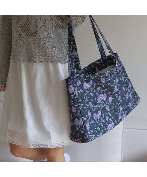 MUSEMOOD（ミューズムード）の「Padded Bag (paddingバッグ)（ショルダーバッグ・レディース・ホワイト×ブルー/ライトグリーン/ブラック×パープル・FREE）」の6枚目の写真