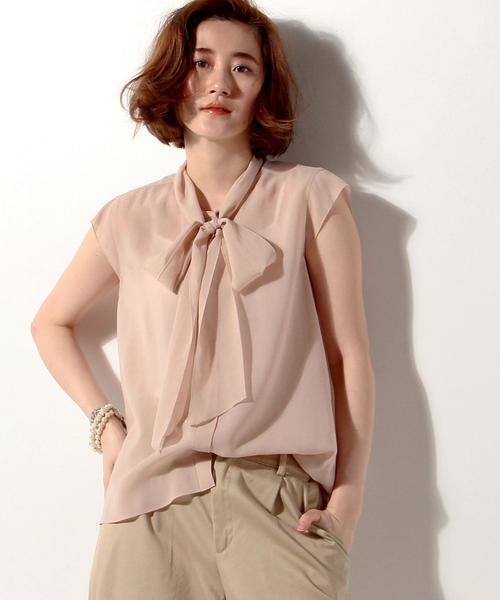 今期 ユナイテッドアローズ リボンフリル ブラウス シャツ ピンクベージュ UNITED ARROWS（ユナイテッドアローズ）の「C/N ギャザー フリル