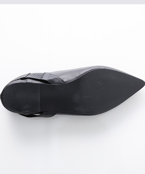 STUDIOUS（ステュディオス）の「アーモンド2WAYパンプス（パンプス・レディース・ブラック/アイボリー・MEDIUM/SMALL）」の6枚目の写真