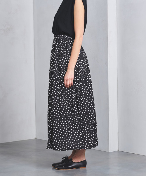 UNITED ARROWS（ユナイテッドアローズ）の「UWSC ドット フレアスカート†◆（スカート・レディース・ブラック/オフホワイト・36/38）」の5枚目の写真