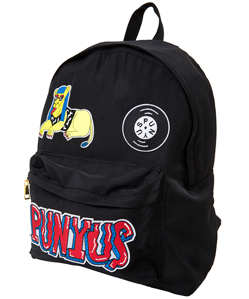 PUNYUS（プニュズ）の「ワッペンバッグパック（バックパック/リュック・レディース・ブラック/カーキ・FREE）」の2枚目の写真