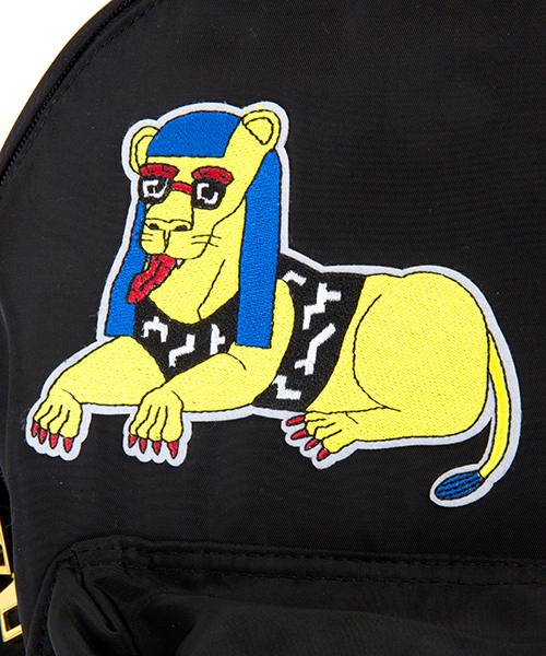 PUNYUS（プニュズ）の「ワッペンバッグパック（バックパック/リュック・レディース・ブラック/カーキ・FREE）」の5枚目の写真