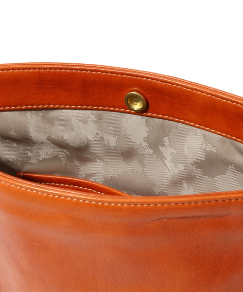 BRILLA per il gusto（ブリッラペルイルグースト）の「aniary / フラットショルダー(NO. 01-03000)（トートバッグ・メンズ・ブラック/ブラウン系その他/ブラウン/レッド/オレンジ/サックスブルー/ネイビー・ONE SIZE）」の18枚目の写真