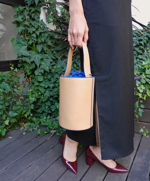 SOLPRESA（ソルプレーサ）の「バケツ型3WAYバケットバッグ ハンドバッグ ショルダーバッグ（ハンドバッグ・レディース・ベージュ/ブラック/パイソン・ONE SIZE）」の2枚目の写真