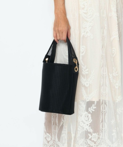 SOLPRESA（ソルプレーサ）の「バケツ型3WAYバケットバッグ ハンドバッグ ショルダーバッグ（ハンドバッグ・レディース・ベージュ/ブラック/パイソン・ONE SIZE）」の5枚目の写真